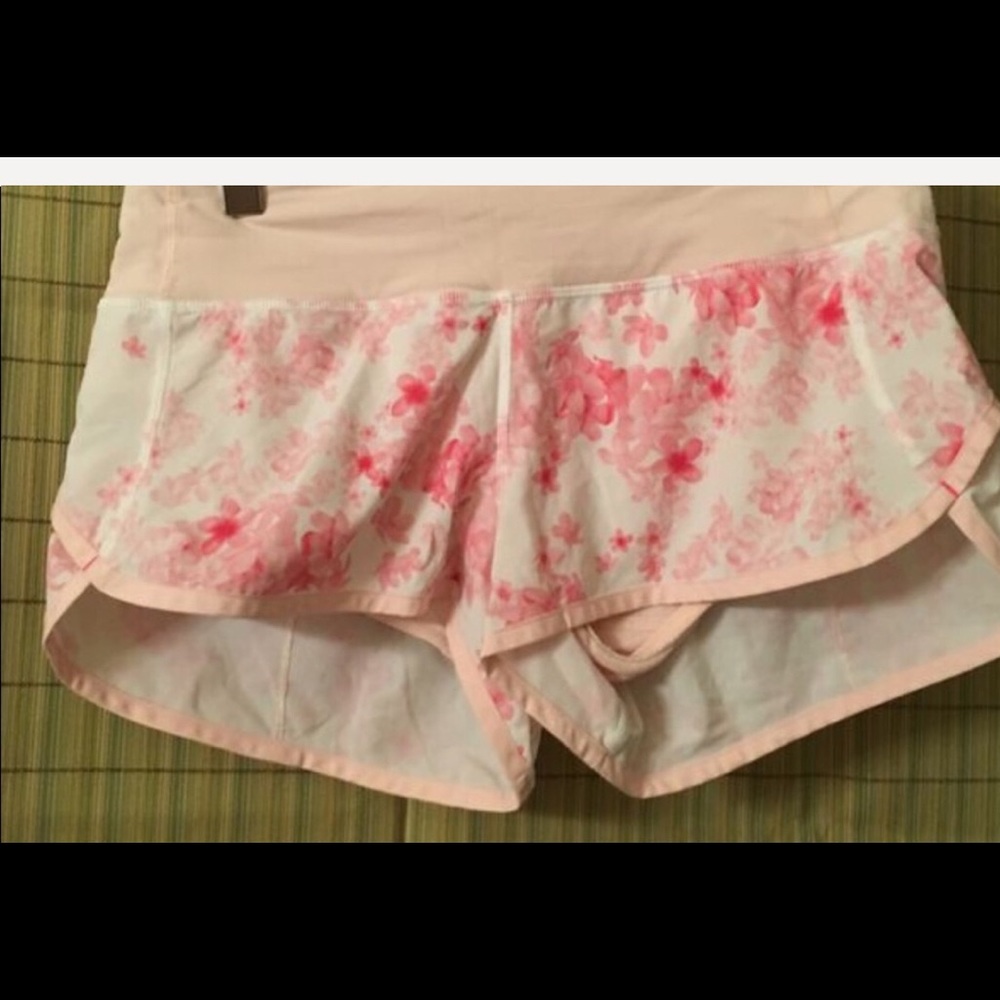 Lululemon speed short size 4 sold